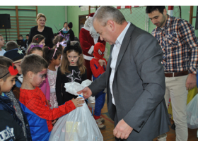 Приредба у основној школи у Шимановцима